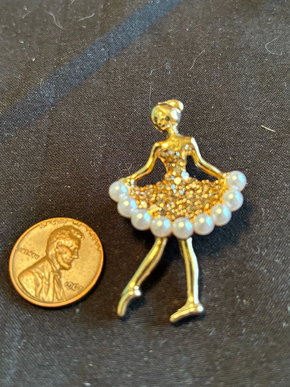 BALLERINA PIN FIGURAL RHINESTONE PEARL GOLD YONE NWOT